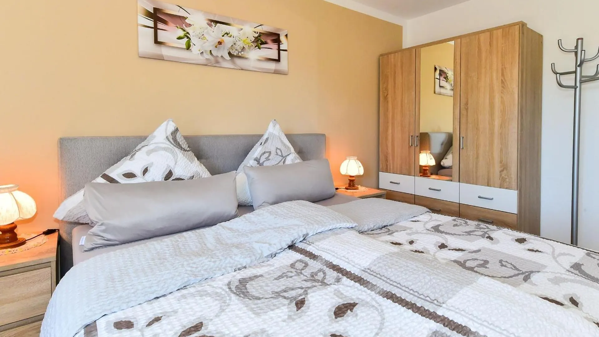 Apartment Ferienwohnungen Meyer Lindau